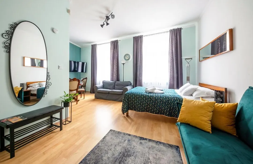 Luxury In The Heart Of The Old Town-1