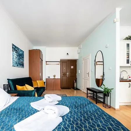 Luxury In The Heart Of The Old Town-3