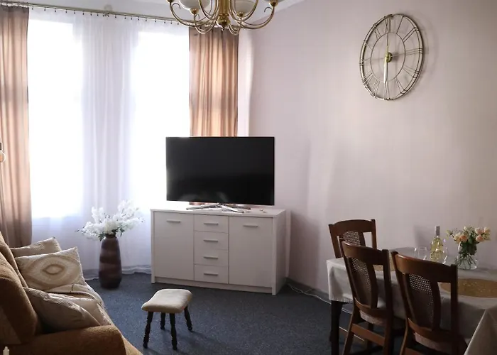 555 Flat - 55 M² Mieszkanie, 5 Min - Dworzec Glowny